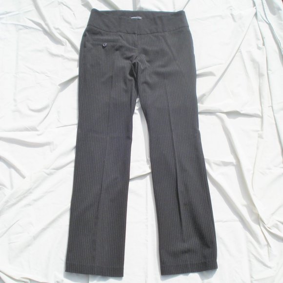 Back to the office! Black straightlegged dress pants - Picture 9 of 9
